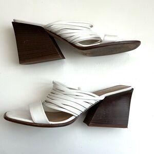 White Sandals Slides Block Heel Strappy Leather Upper Women’s 9 Via Spiga Shoes
